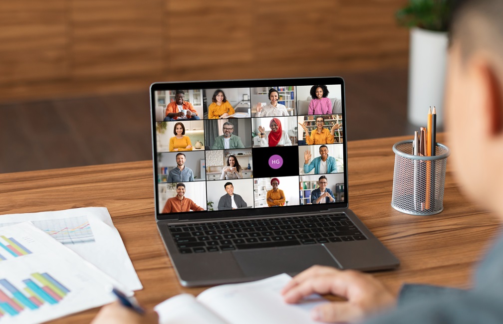 The Benefits of Online Meetings Over In-Person Gatherings