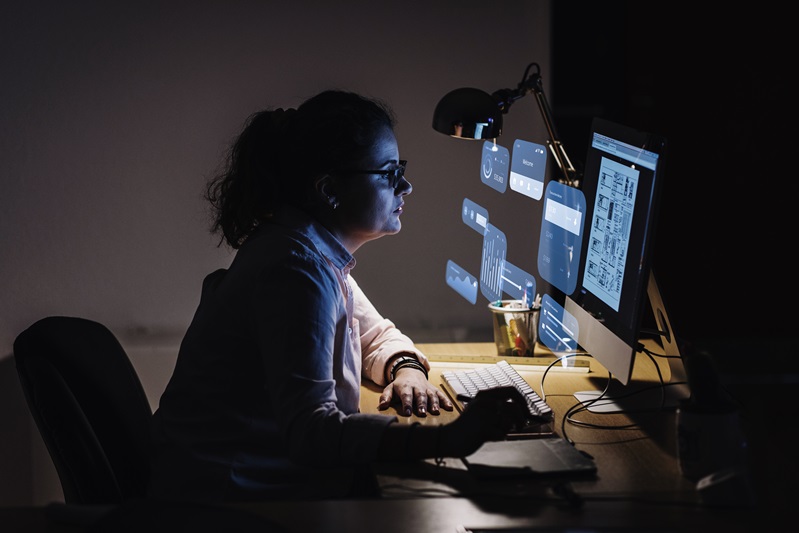 Protecting Your Eyes with Dark Mode at the Office